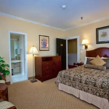 Hotel Amari Отели рядом с достопримечательностью «Авиакомпания»