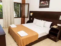 Flora Hotel