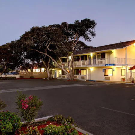Motel 6 Monterey, CA