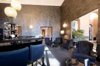 ทีเอช โรมา - การ์เปญญา ปาเลซ