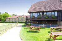 Peterborough (Ferry Meadows) Hotels in Orton Waterville