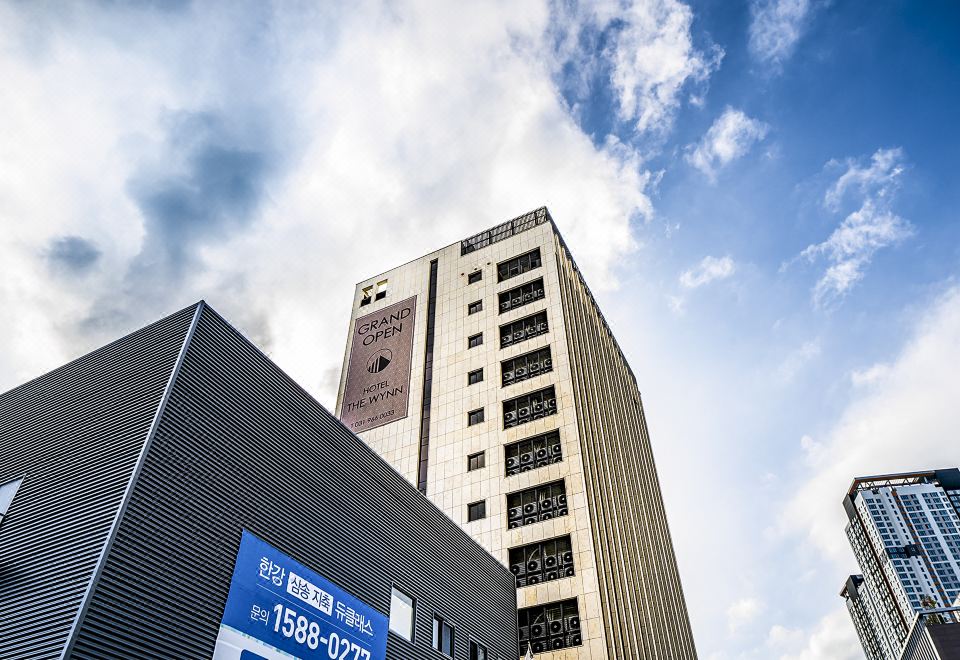 3. 호텔 더 윈..