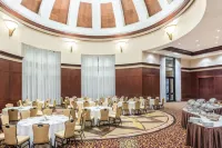 Crowne Plaza Providence-Warwick (Airport) فنادق في وارويك
