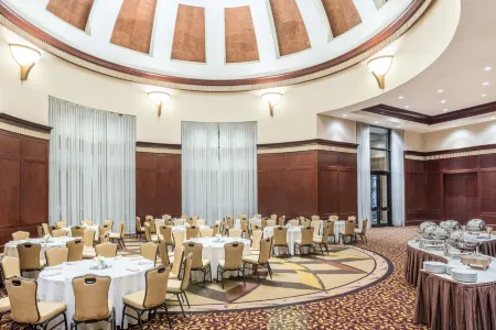 Crowne Plaza PROVIDENCE-WARWICK (AIRPORT) by IHG