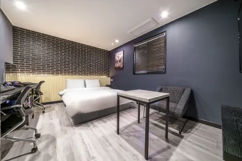 Suwon Jeongja Hotel Yeogiotae - Pools