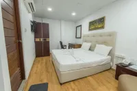 Metro City Hotel - Bed and breakfasts