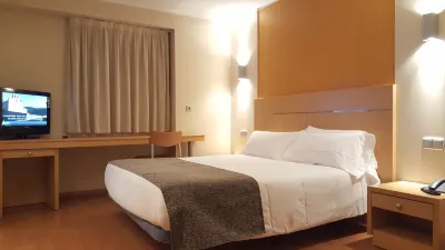 Espel Hotels near Caldea Thermal Spa