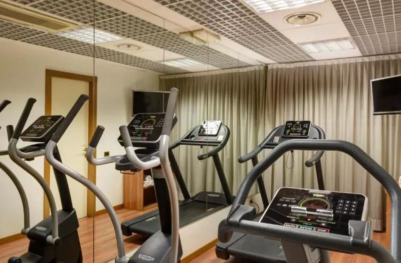 UNA Hotels Scandinavia Milano photo 3