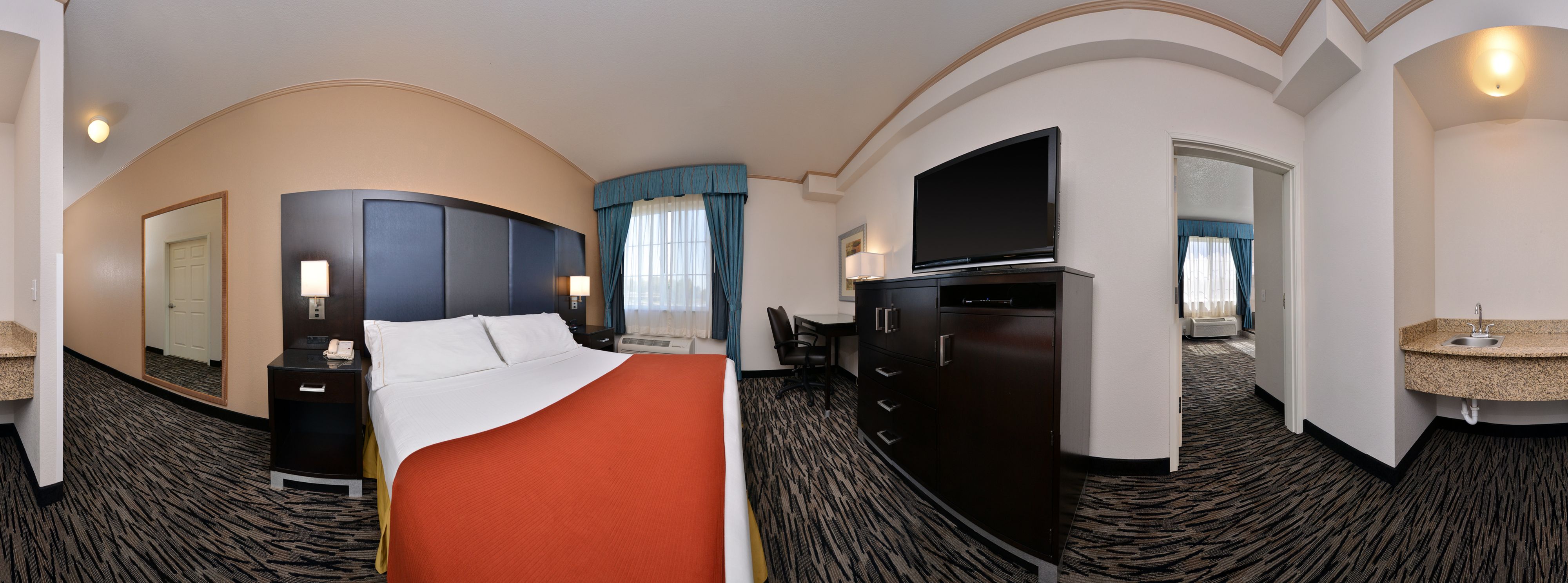 Holiday Inn Express Hotel & Suites Tacoma South - Lakewood, an Ihg Hotel