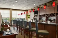 Hilton Garden Inn Chicago O'Hare Airport - Barer