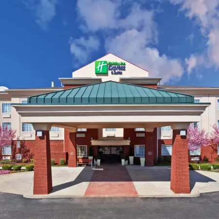 Holiday Inn Express & Suites MANCHESTER-CONF CTR(TULLAHOMA) by IHG