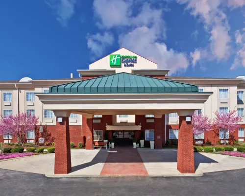 Holiday Inn Express & Suites MANCHESTER-CONF CTR(TULLAHOMA) by IHG Ξενοδοχεία στην πόλη Coffee County