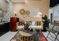 Yanlai Homestay (Yichang Wanda) Hotels in Creek Tower/Yiling Wanda Square