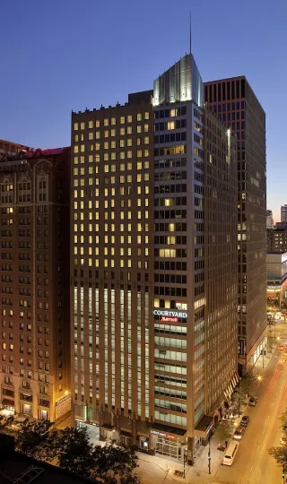 Courtyard Chicago Downtown/Magnificent Mile