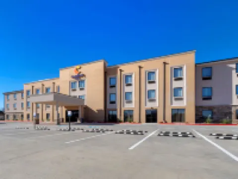 Comfort Inn & Suites Harrah Hotels in Oklahoma County