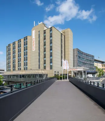 Spark by Hilton Wuppertal City Centre Hotels near Engels Denkmal 'Die starke Linke'