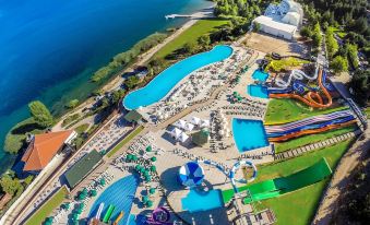 Hotel Izgrev Spa & Aquapark