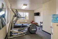 Quality Inn - Gym