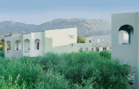 Vardis Olive Garden - Mountain view
