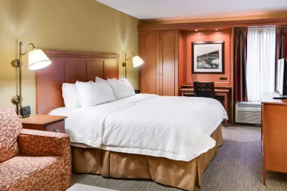 Hampton Inn Pittsburgh-Airport