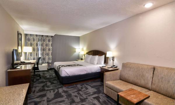 La Quinta Inn & Suites by Wyndham Springfield South