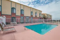 Quality Suites - Pool