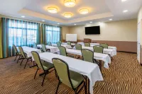 La Quinta Inn & Suites by Wyndham Artesia Hotel di Artesia