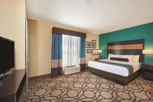 La Quinta Inn & Suites by Wyndham Carlsbad