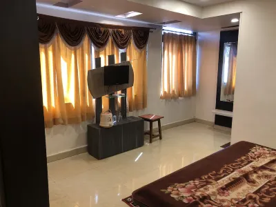 호텔 사트푸라 사파리 파치마히 호 주변 호텔