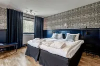 Hällsnäs Hotell & Restaurang Hotels in Lerumin kunta
