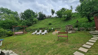 Cozy House with View to Paradise Hotels in Salciua