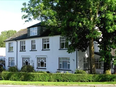 Meadowcroft Guest House Отели в г. Стейвли