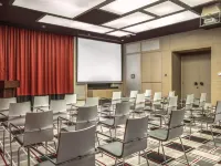 Capital Centre Arjaan by Rotana โรงแรมใกล้ศูนย์ราชการมินิสตรีส์คอมเพล็กซ์