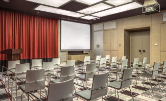 Capital Centre Arjaan by Rotana