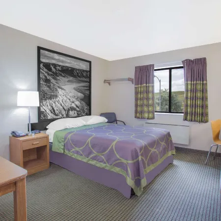 Super 8 by Wyndham Havre