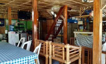 HangOut Beach & Resort - Housity