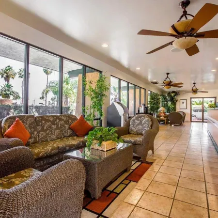 Travelodge by Wyndham Palm Springs