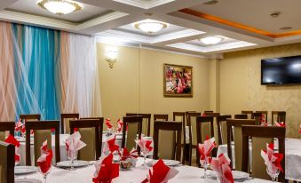 Hotel Vizit - Housity
