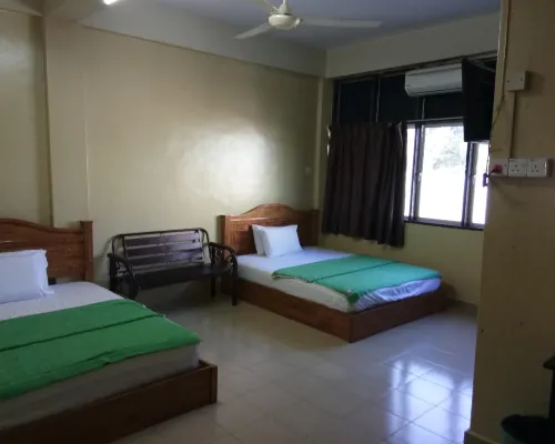 History Hotel โรงแรมในกานการ์