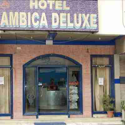 OYO 18690 Ambica Deluxe Hotel Exterior