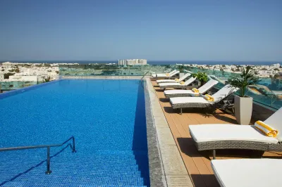 رويال توليب مسقط Hotels near الممشى مسقط هيلز The Walk Muscat Hills