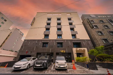 Changwon Hotel True
