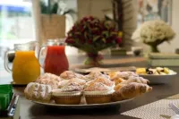 Monza City Rooms & Studios - breakfast