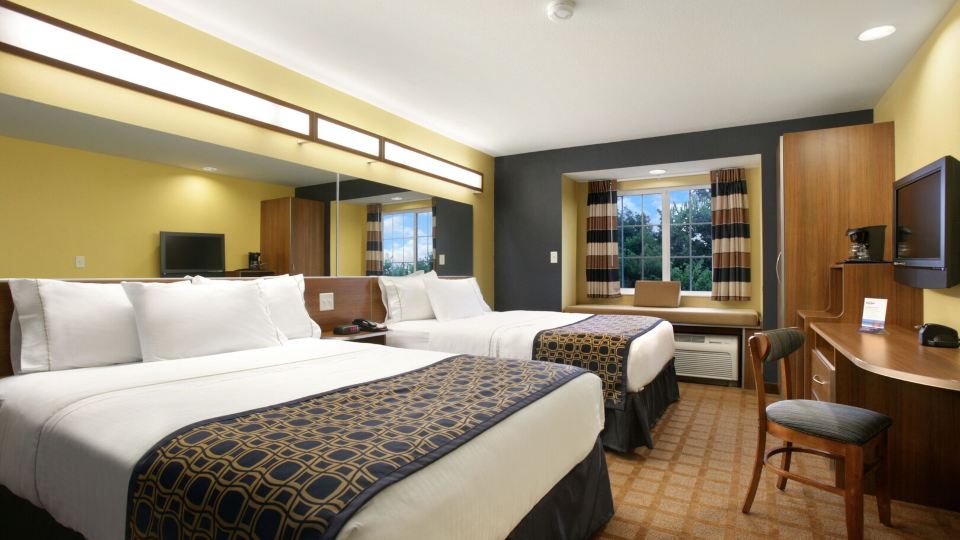Microtel Inn & Suites by Wyndham Kearney