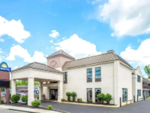 デイズ イン バイ ウィンダム セーラム セーレムのホテル