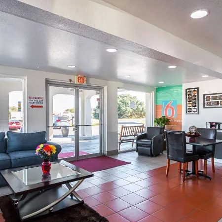 Motel 6 Round Rock, TX