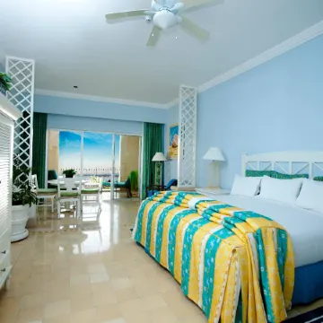 Pueblo Bonito Emerald Bay Resort & Spa