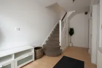 Tooting Rooms by DC London Rooms Hotels in Mitcham