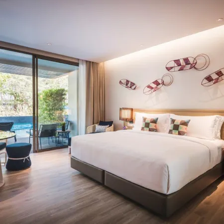 Avani+ Khao Lak Resort Отели рядом с достопримечательностью «Пляж Бангсак»