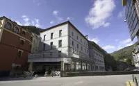 Hotel Sant Antoni Các khách sạn ở Queralbs